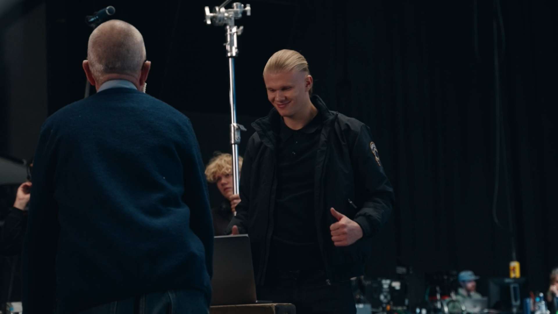 产生了更多 产生了更多